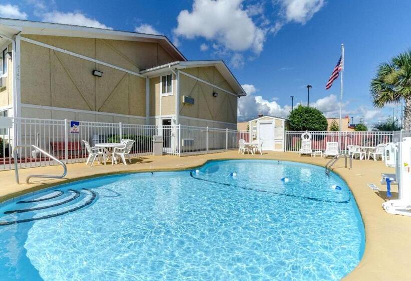 فندق على الطريق Rodeway Inn & Suites Jacksonville Near Camp Lejeune