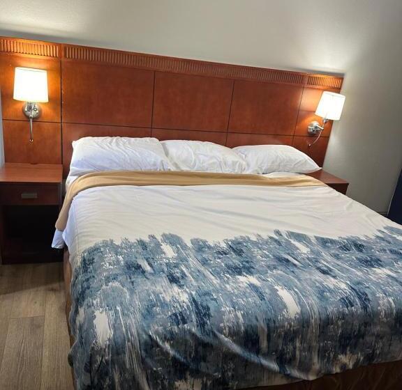 فندق على الطريق Rosewood Inn