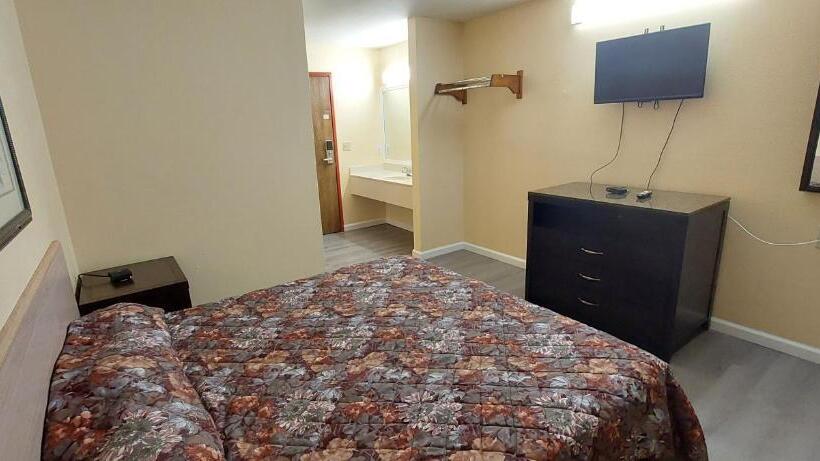 فندق على الطريق Rosewood Inn