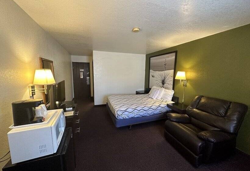 汽车旅馆  Simple Rewards Inn