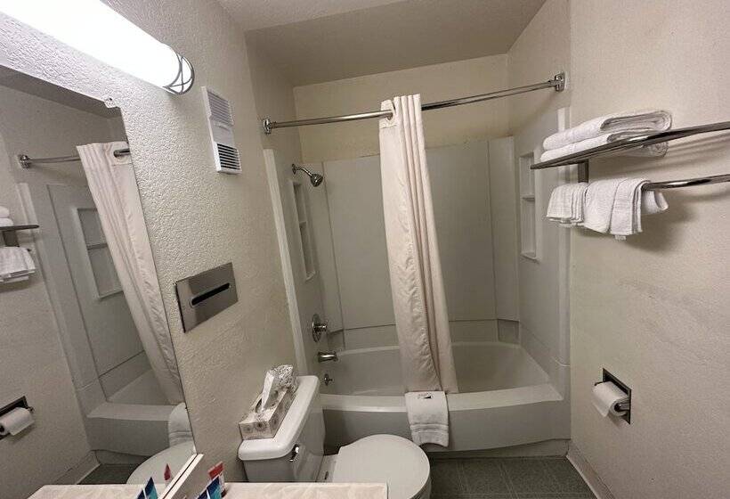 汽车旅馆  Simple Rewards Inn