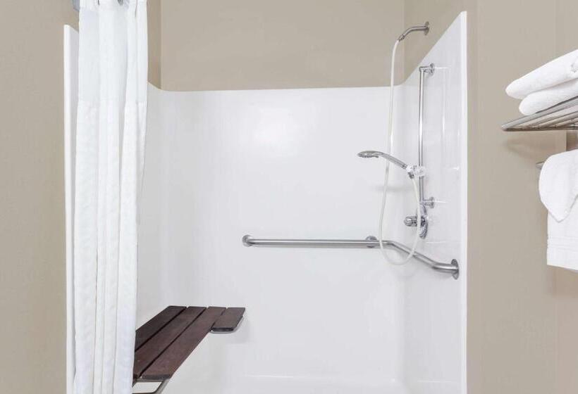 فندق على الطريق Super 8 By Wyndham Adrian