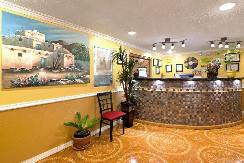 모텔 Super 8 By Wyndham Alamogordo