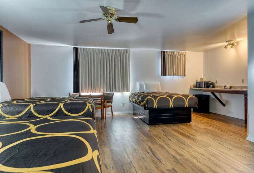 فندق على الطريق Super 8 By Wyndham Alamosa