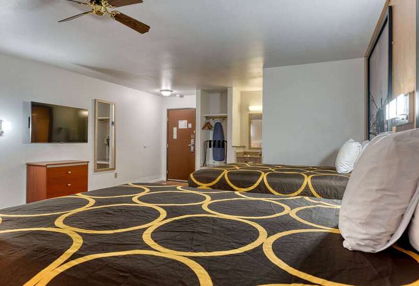 فندق على الطريق Super 8 By Wyndham Alamosa