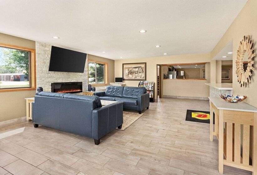 مُتل Super 8 By Wyndham Ankeny/des Moines Area