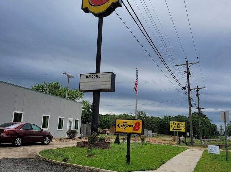 فندق على الطريق Super 8 By Wyndham Arkadelphia Caddo Valley Area