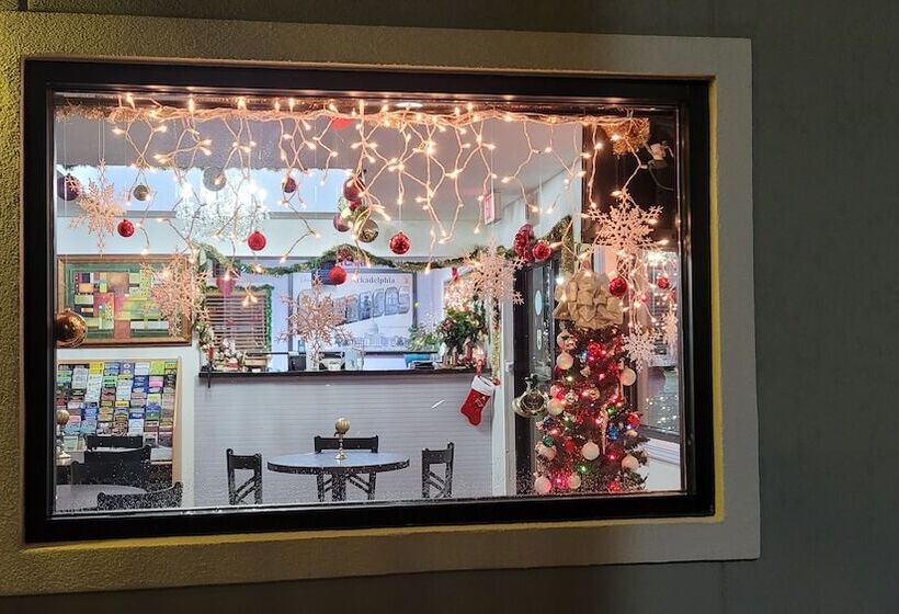 فندق على الطريق Super 8 By Wyndham Arkadelphia Caddo Valley Area