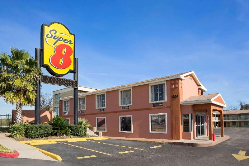 Мотель Super 8 By Wyndham Austin Downtown/capitol Area