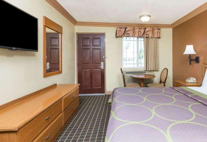 モーテル Super 8 By Wyndham Azusa