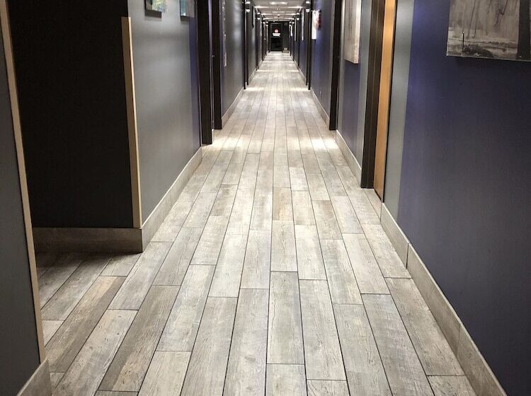 מוטל Super 8 By Wyndham Bedford Dfw Airport West