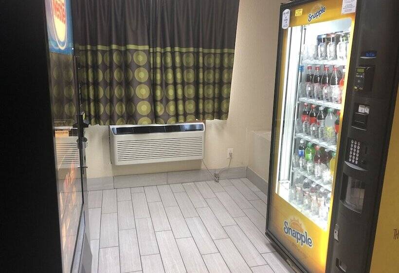 מוטל Super 8 By Wyndham Bedford Dfw Airport West