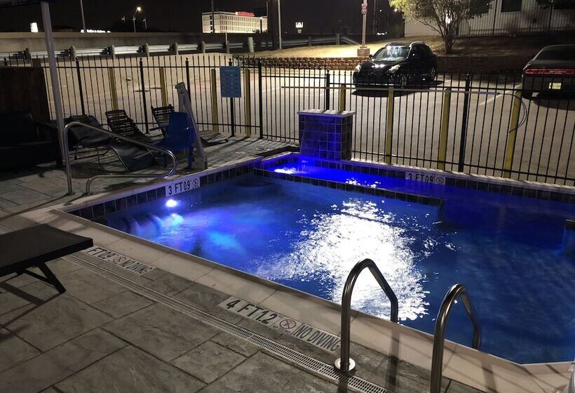 Мотель Super 8 By Wyndham Bedford Dfw Airport West