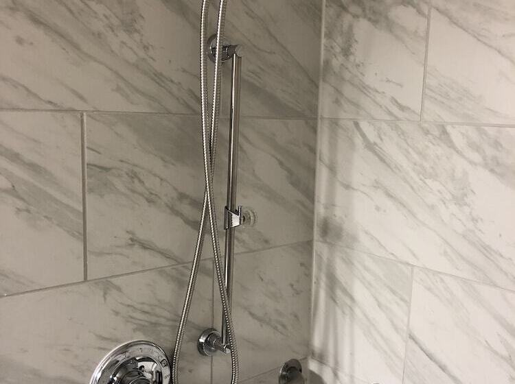 Мотель Super 8 By Wyndham Bedford Dfw Airport West