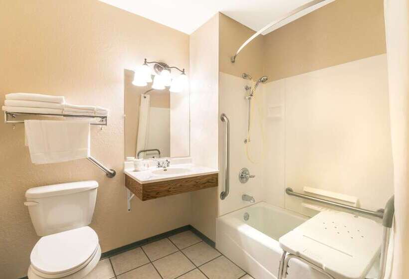 فندق على الطريق Super 8 By Wyndham Bemidji Mn