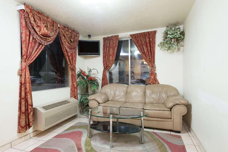 汽车旅馆 Super 8 By Wyndham Bernalillo