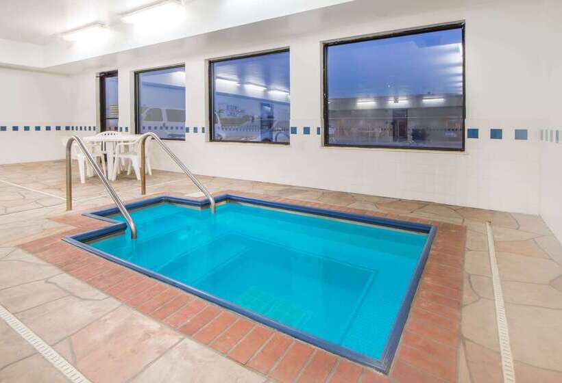 فندق على الطريق Super 8 By Wyndham Big Cabin/vinita Area