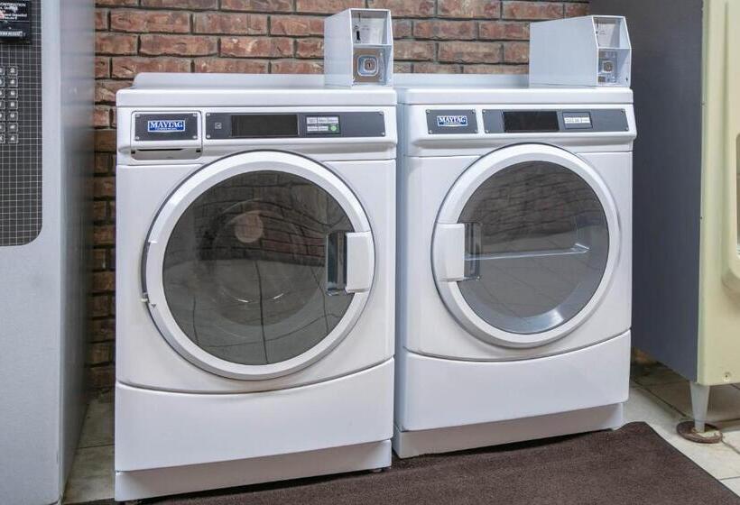 فندق على الطريق Super 8 By Wyndham Big Cabin/vinita Area