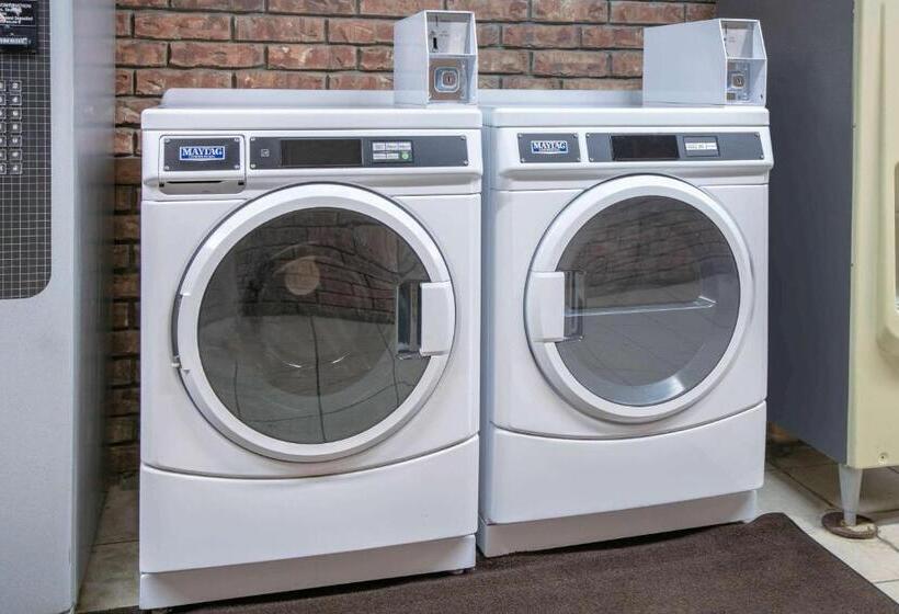 فندق على الطريق Super 8 By Wyndham Big Cabin/vinita Area