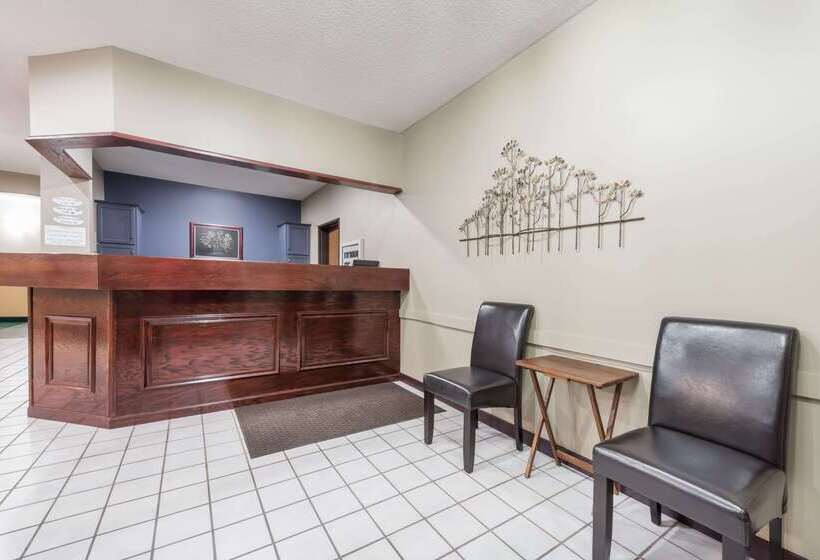 モーテル Super 8 By Wyndham Bloomington University Area