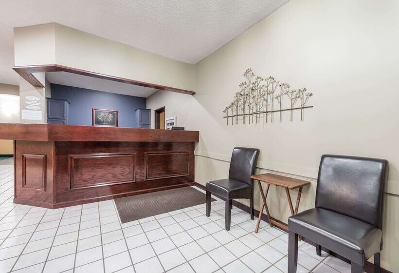 モーテル Super 8 By Wyndham Bloomington University Area