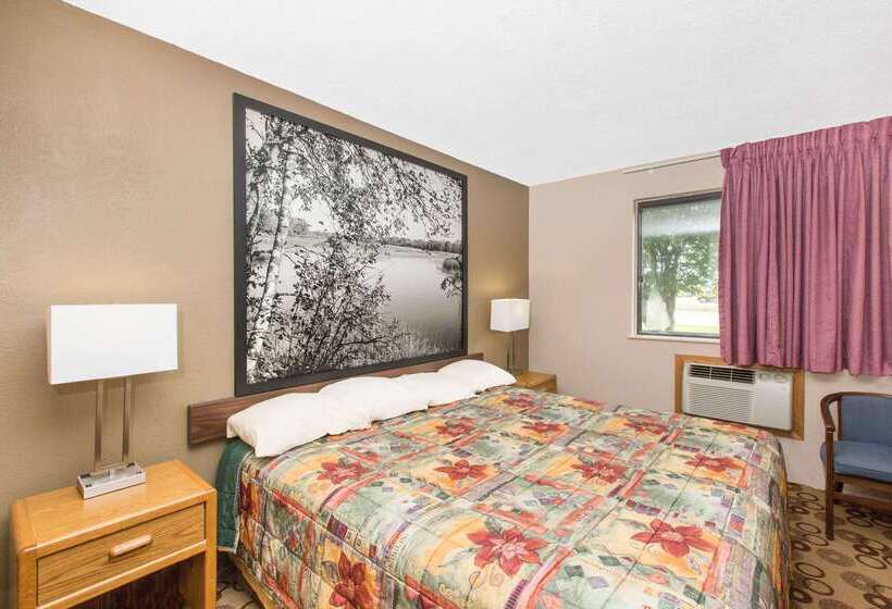 모텔 Super 8 By Wyndham Blue Earth