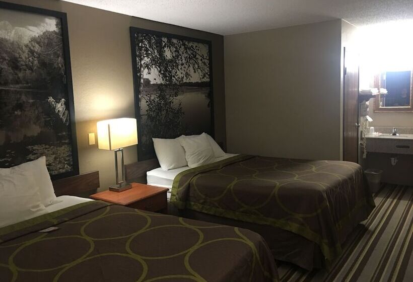 فندق على الطريق Super 8 By Wyndham Blue Earth