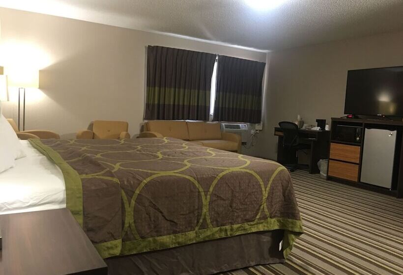 فندق على الطريق Super 8 By Wyndham Blue Earth