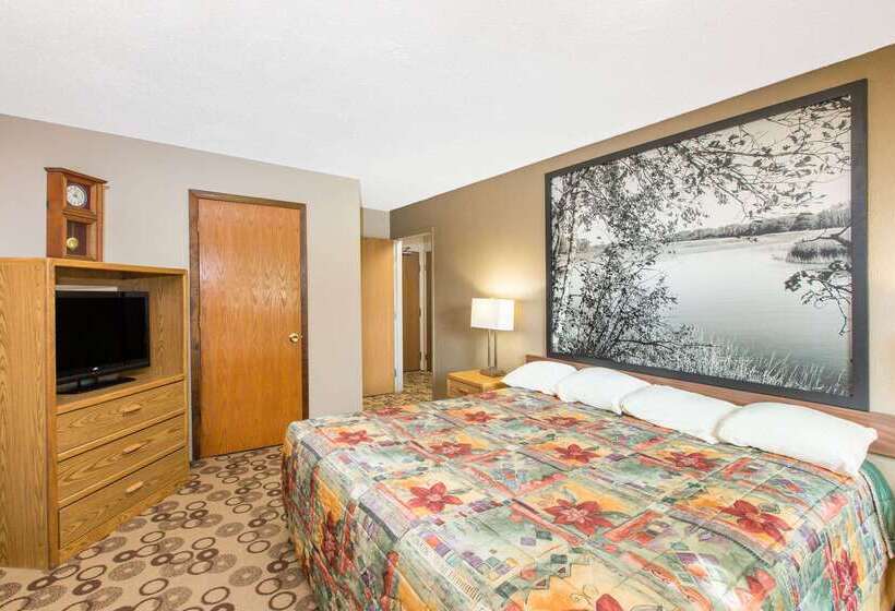 모텔 Super 8 By Wyndham Blue Earth