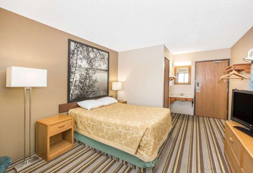 모텔 Super 8 By Wyndham Blue Earth