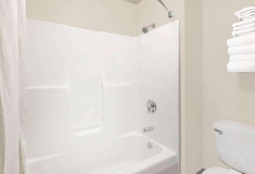 Мотель Super 8 By Wyndham Bolivar