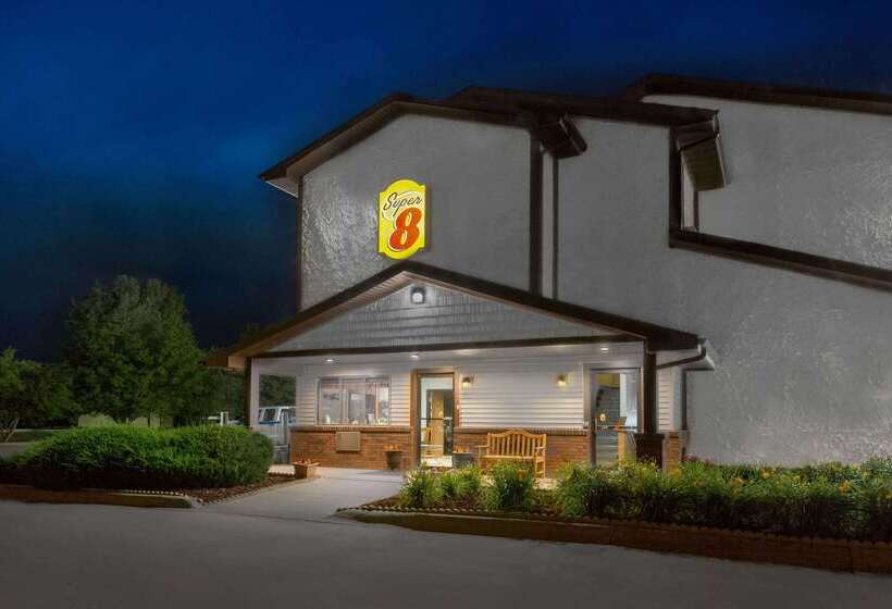 فندق على الطريق Super 8 By Wyndham Boone