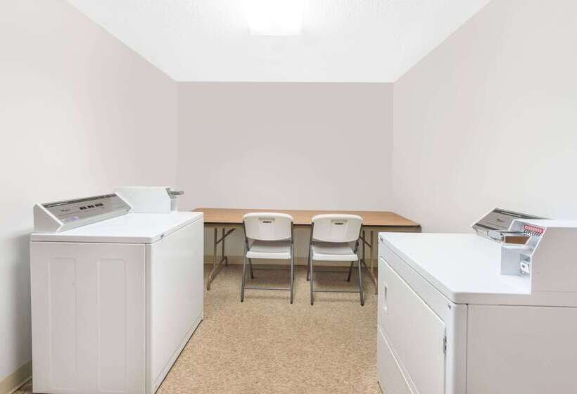 فندق على الطريق Super 8 By Wyndham Branson Andy Williams Theater