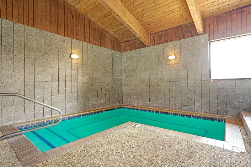 فندق على الطريق Budget Host Inn Buffalo