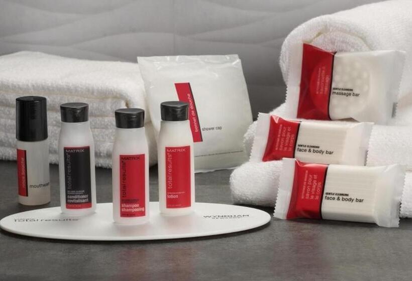 فندق على الطريق Super 8 By Wyndham Burlington