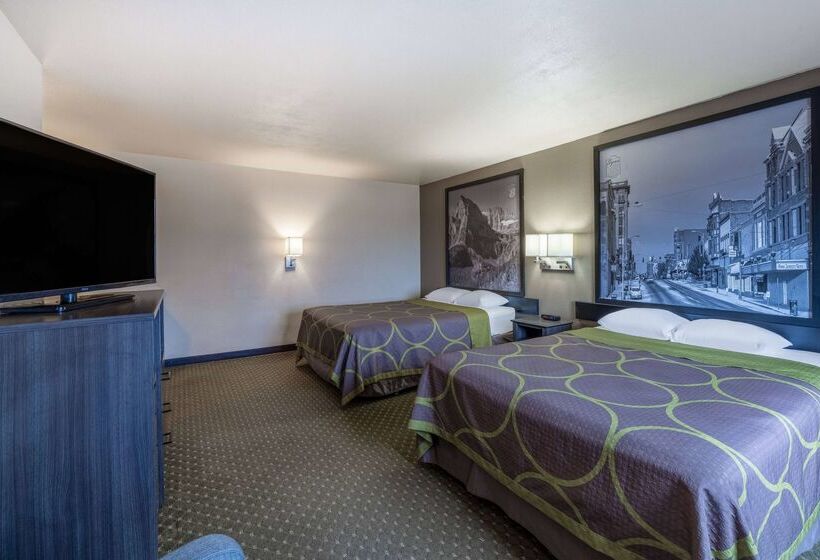 فندق على الطريق Super 8 By Wyndham Butte Mt