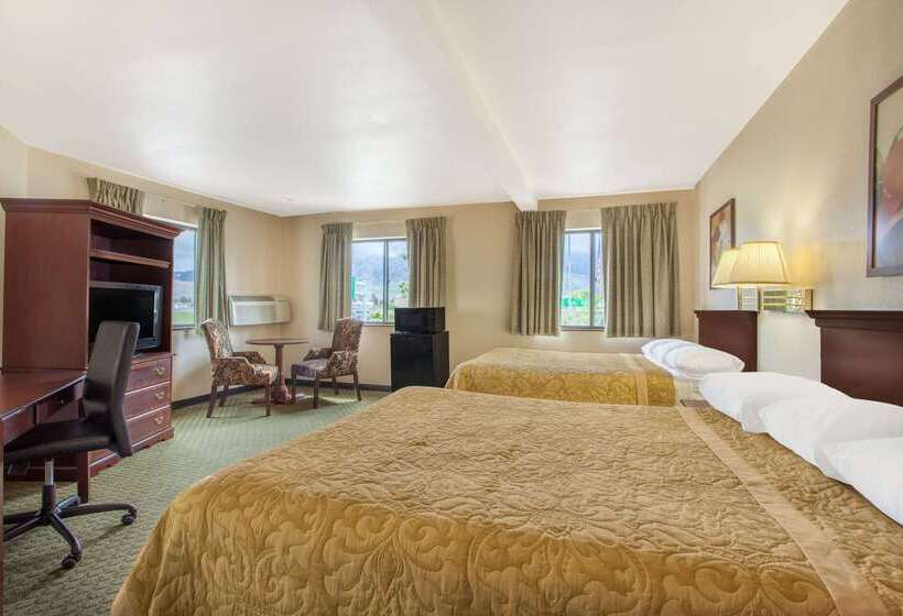 فندق على الطريق Super 8 By Wyndham Butte Mt