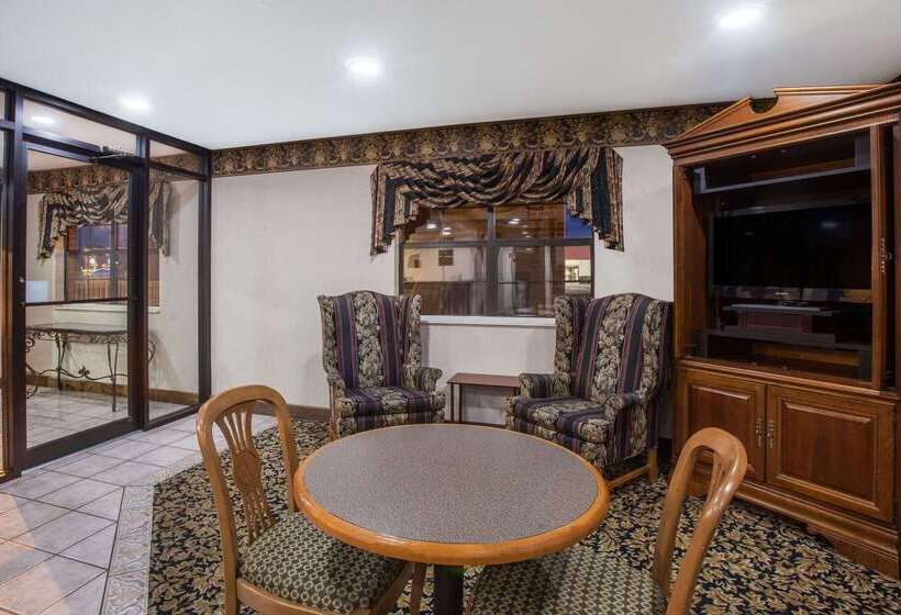 汽车旅馆 Super 8 By Wyndham Cabot