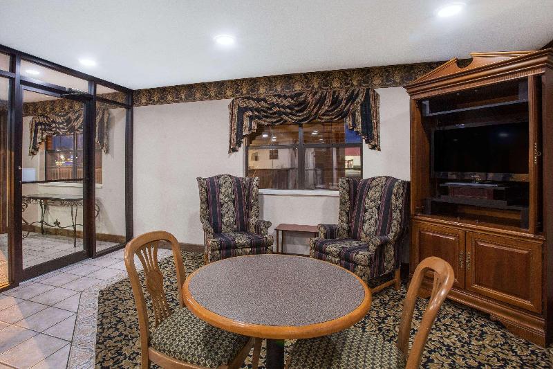 汽车旅馆 Super 8 By Wyndham Cabot