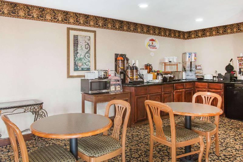 汽车旅馆 Super 8 By Wyndham Cabot