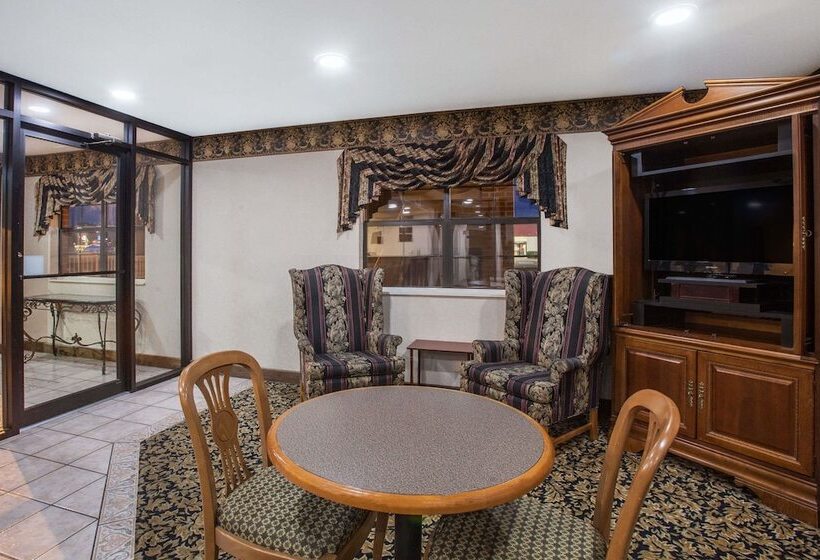 汽车旅馆 Super 8 By Wyndham Cabot