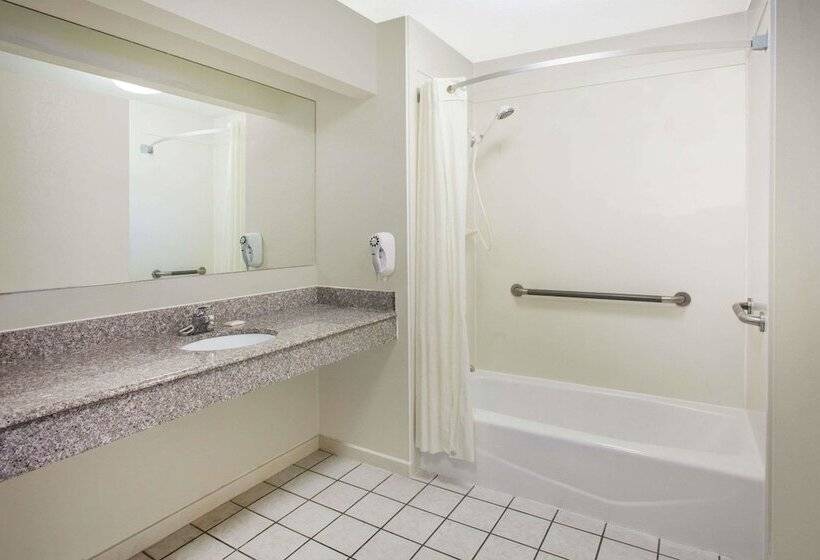 汽车旅馆 Super 8 By Wyndham Cabot