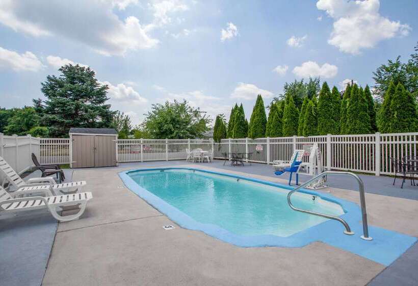 모텔 Super 8 By Wyndham Carlisle North