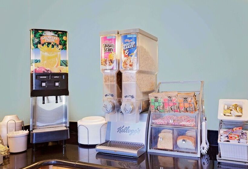 汽车旅馆  Super 8 By Wyndham Carlislesouth