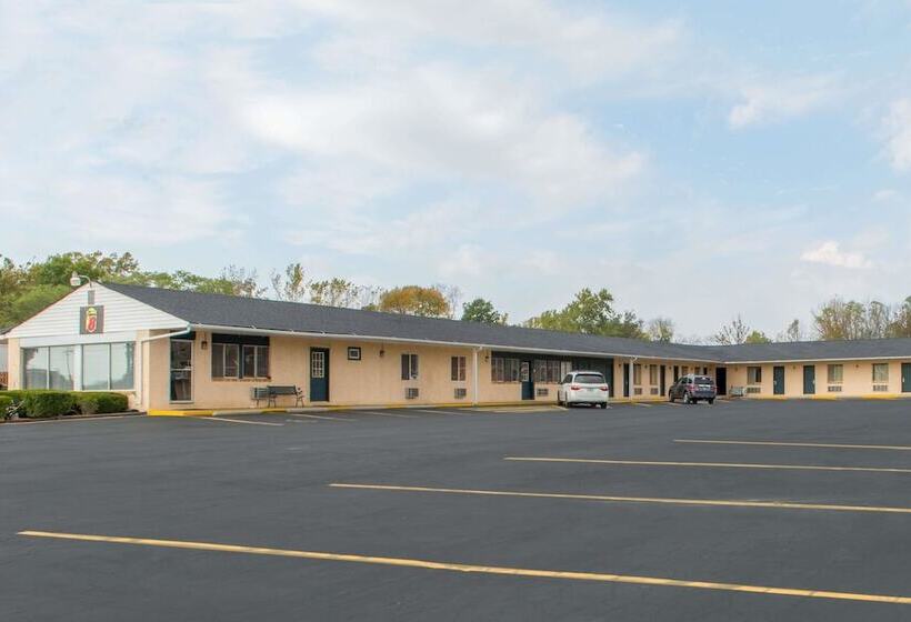 فندق على الطريق Super 8 By Wyndham Centervillerichmond