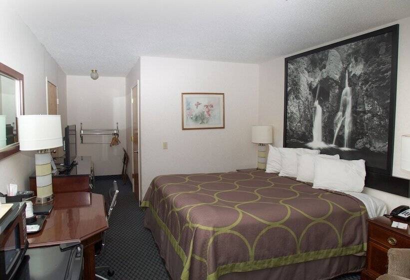 Мотель Super 8 By Wyndham Christiansburg