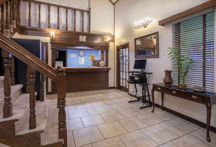 فندق على الطريق Super 8 By Wyndham City Of Moore