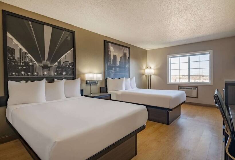 فندق على الطريق Super 8 By Wyndham Clinton