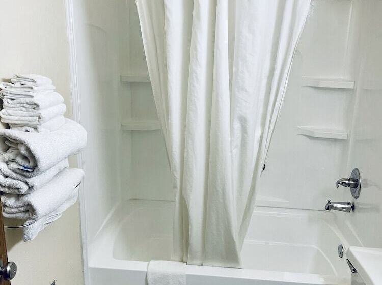 فندق على الطريق Super 8 By Wyndham Corbin Ky