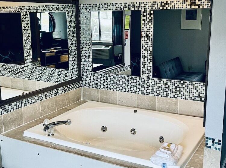 فندق على الطريق Super 8 By Wyndham Corbin Ky